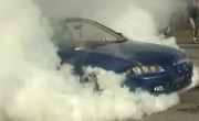 Vidéo – Le roi du Parking brûle sa voiture